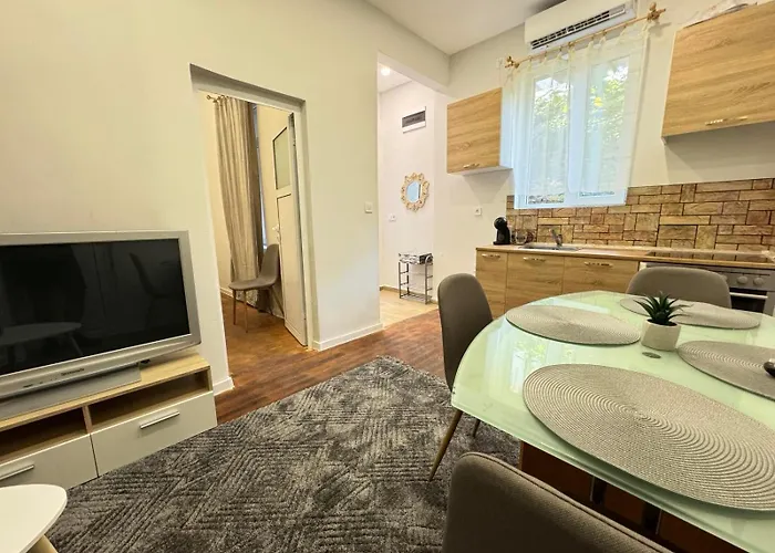 Compass- Super Center * Бургас